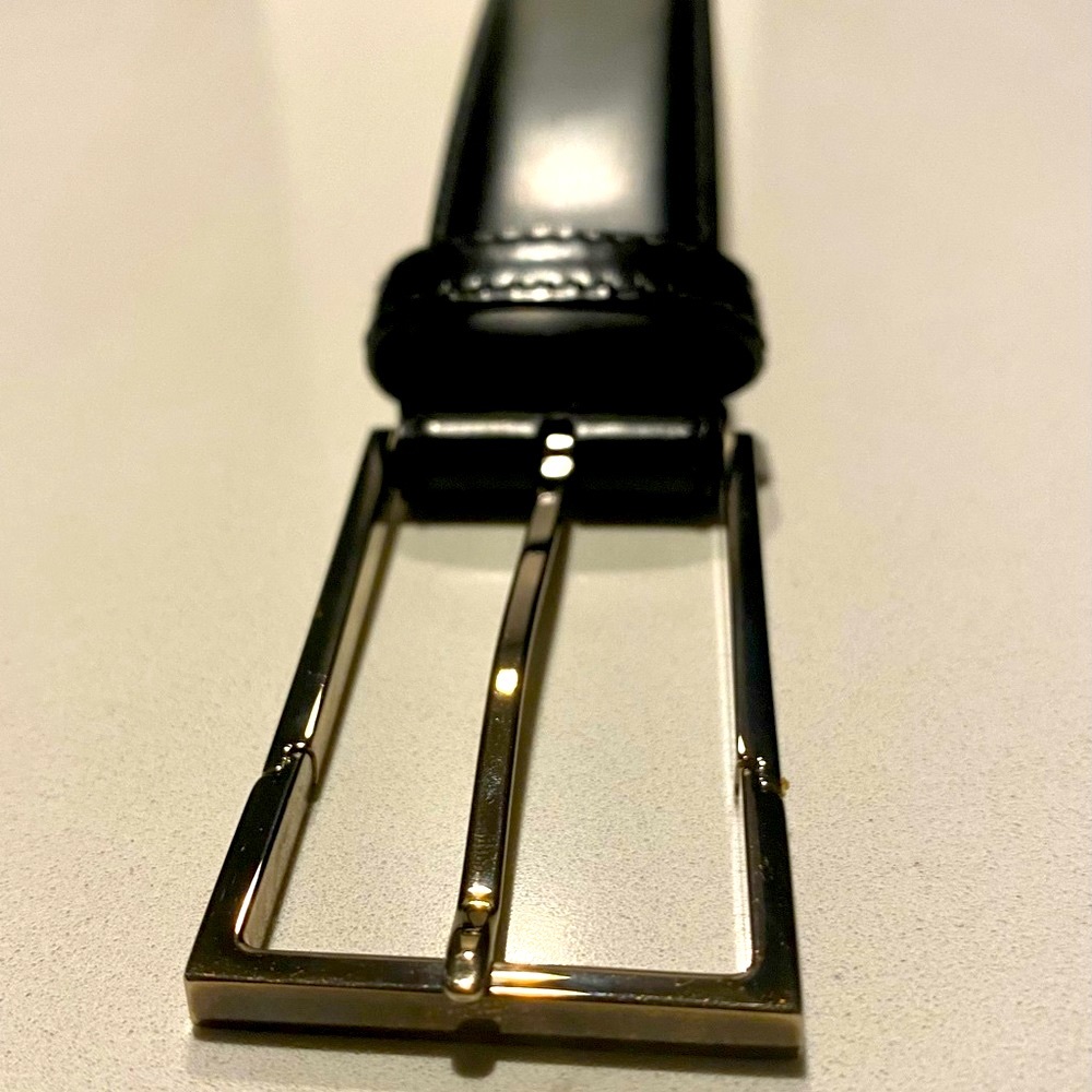 Dior men’s slim leather belt. Length 44 .Great to own ideal for as a gift option